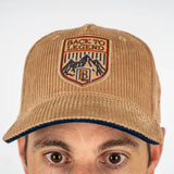 Casquette kaki en velours BACK to LEGEND (zoom blason et visière)