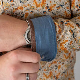 Chemise manches longues beige imprimé automnal (zoom manche)