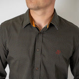 Chemise noire à manches longues en popline imprimé géométrique - BACK to LEGEND (zoom poitrine et col)