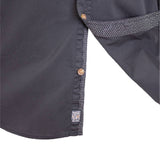 Chemise noire unie à manches longues Blacks Legend (Zoom boutonnière)