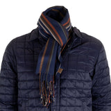 Écharpe bleu marine à franges et rayures multicolores