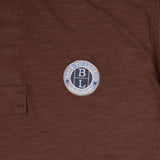 Polo slub marron col contrasté BACK to LEGEND (zoom broderie poitrine)