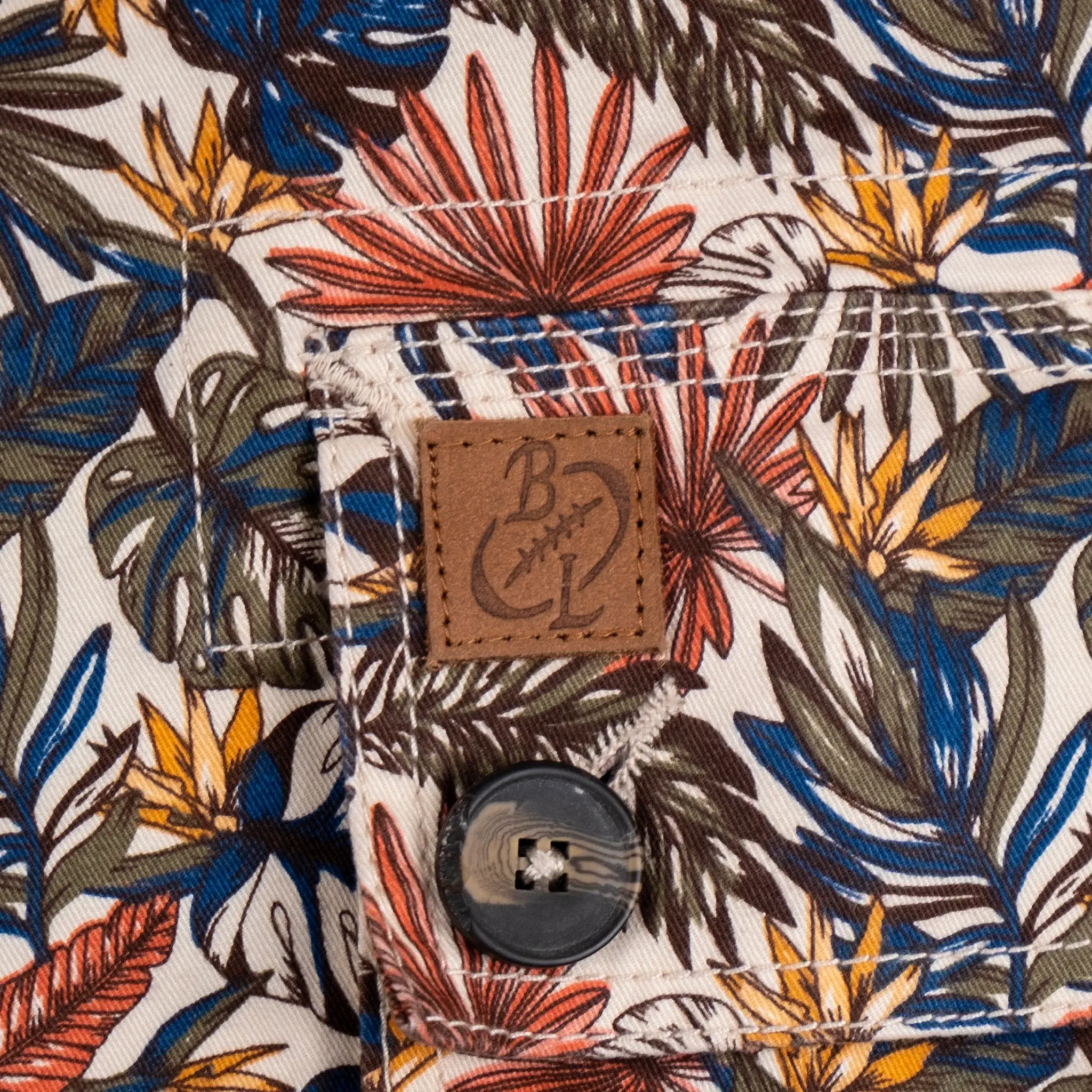 Bermuda cargo imprimé floral pour homme BACK TO LEGEND (zoom détail poche latérale)