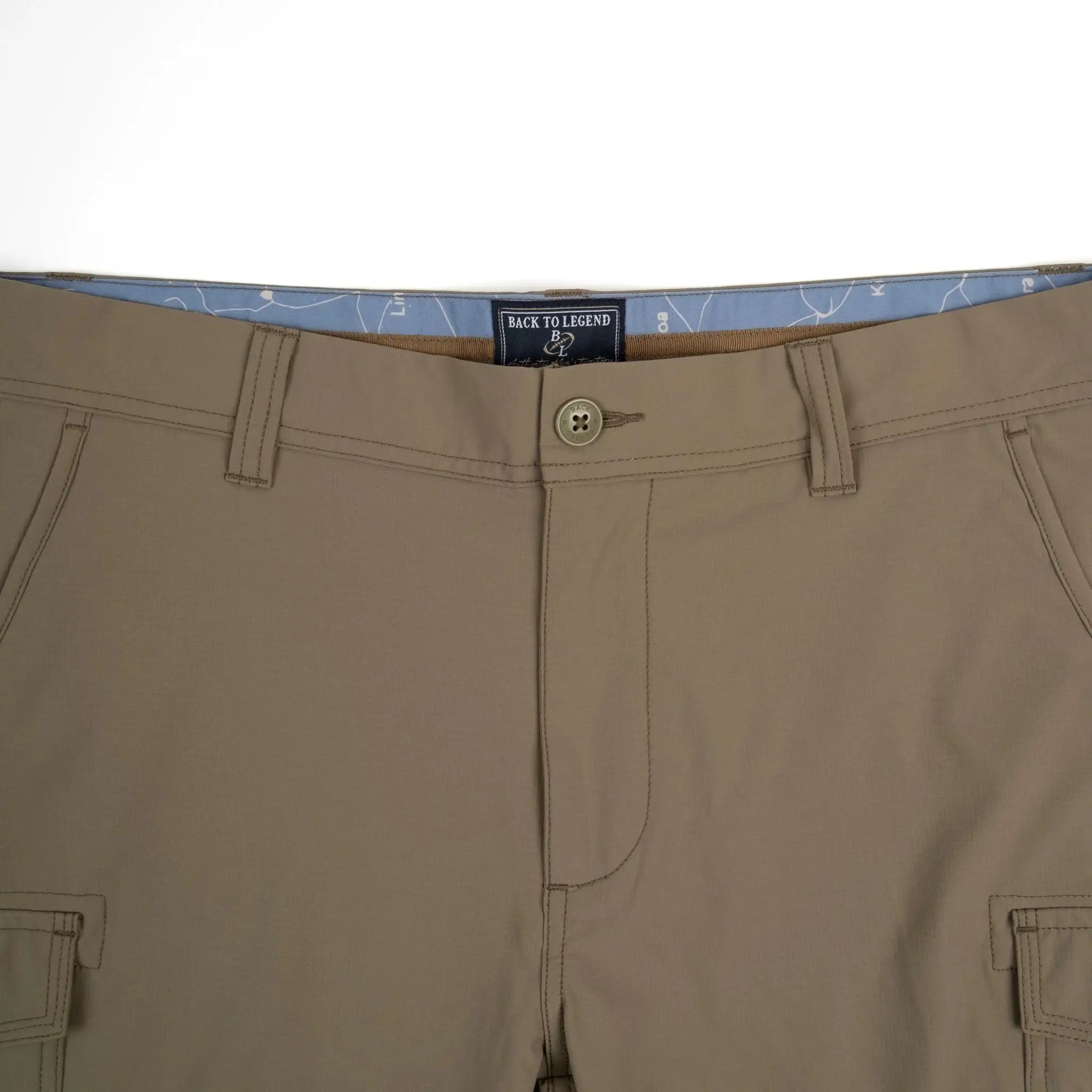 Bermuda coupe cargo vert amande pour homme BACK TO LEGEND (zoom fermeture et passants de ceinture)
