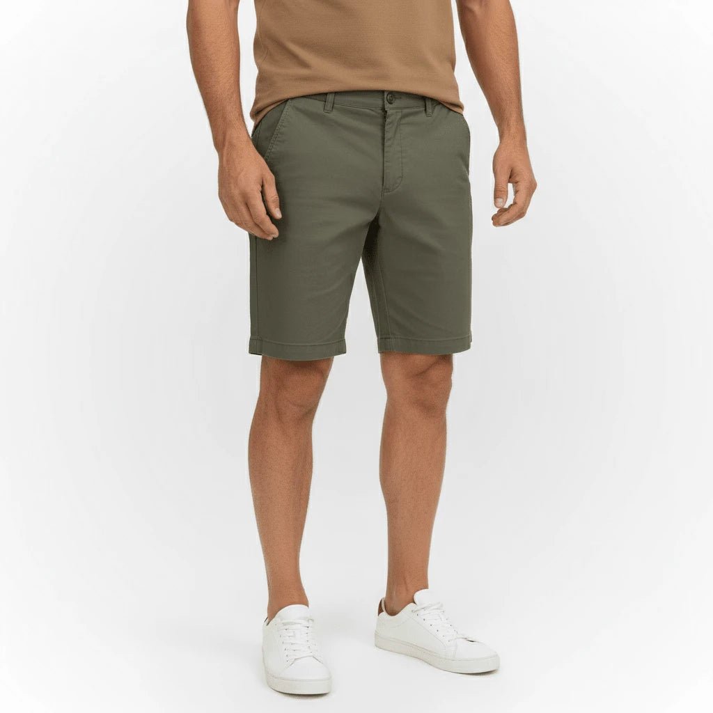 Bermuda coupe chino vert amande pour homme BACK TO LEGEND