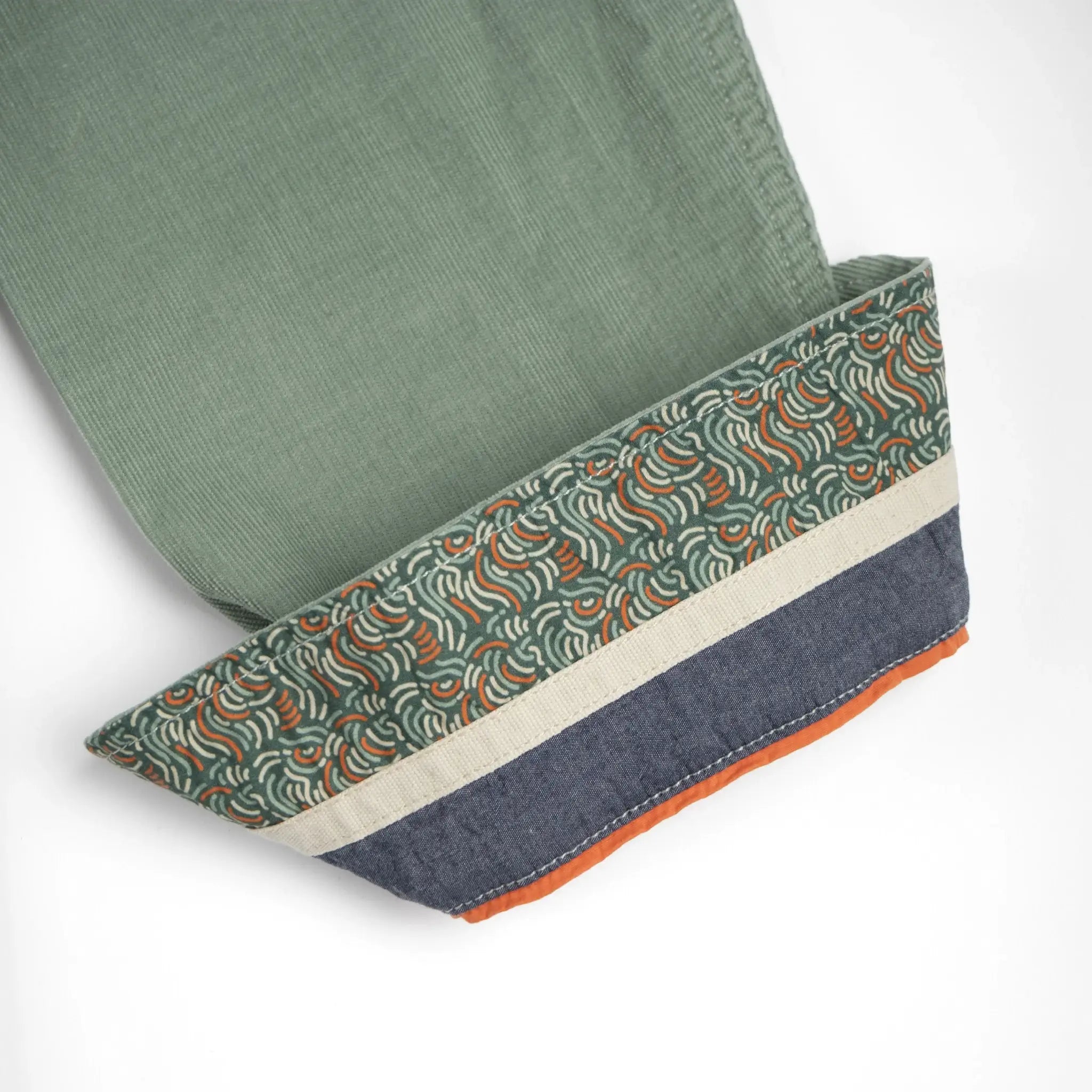Chemise à manches longues vert écume en velours BACK TO LEGEND (zoom revers de manche)