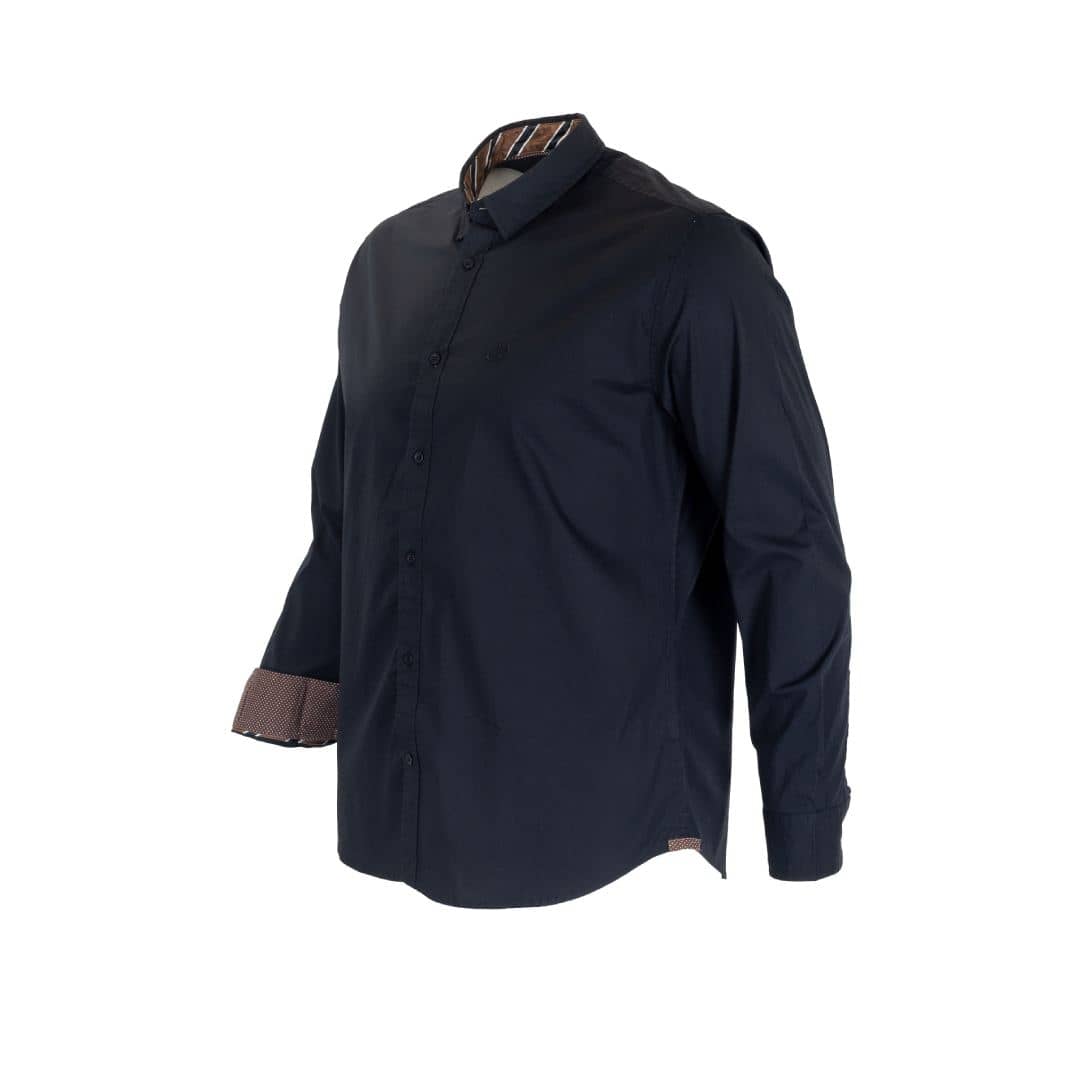 Chemise homme noire en popline à manches longues (vue de 3/4 face)