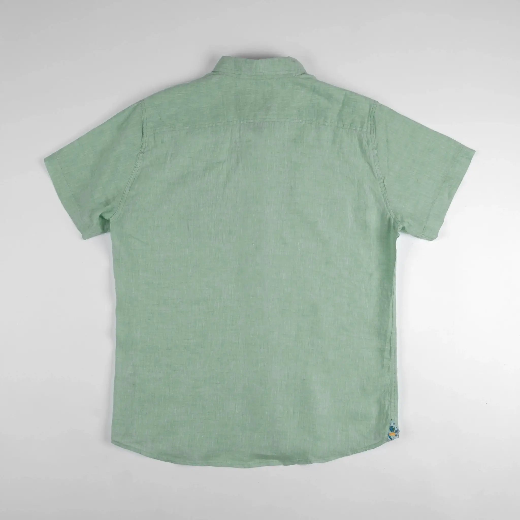 Chemise homme vert amande 100% lin BACK to LEGEND (vêtement à plat de dos)