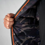 Doudoune à capuche noire doublure camouflage (vue de la doublure interieure)