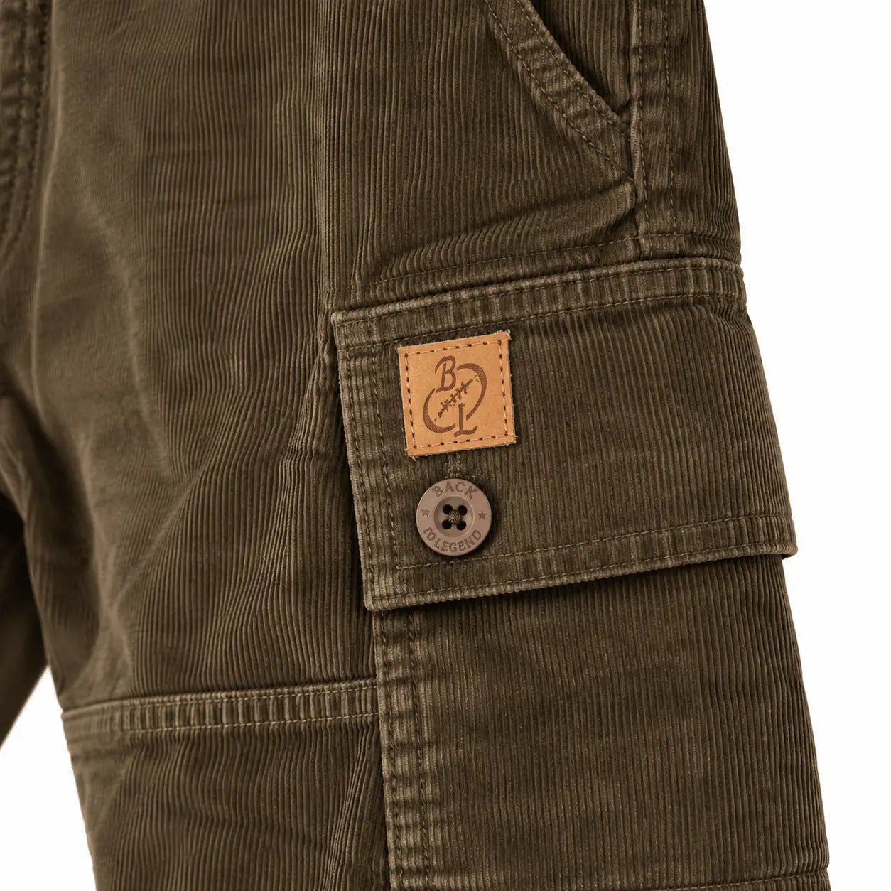 Pantalon cargo en velours kaki pour homme BACK TO LEGEND (zoom poche)