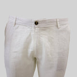 Zoom face avant - Pantalon blanc en lin pour homme coupe chino