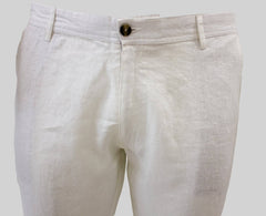 Pantalon blanc en lin pour homme coupe chino (zoom avant)