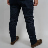 Pantalon chino homme bleu marine Blacks Legend (vue de dos)