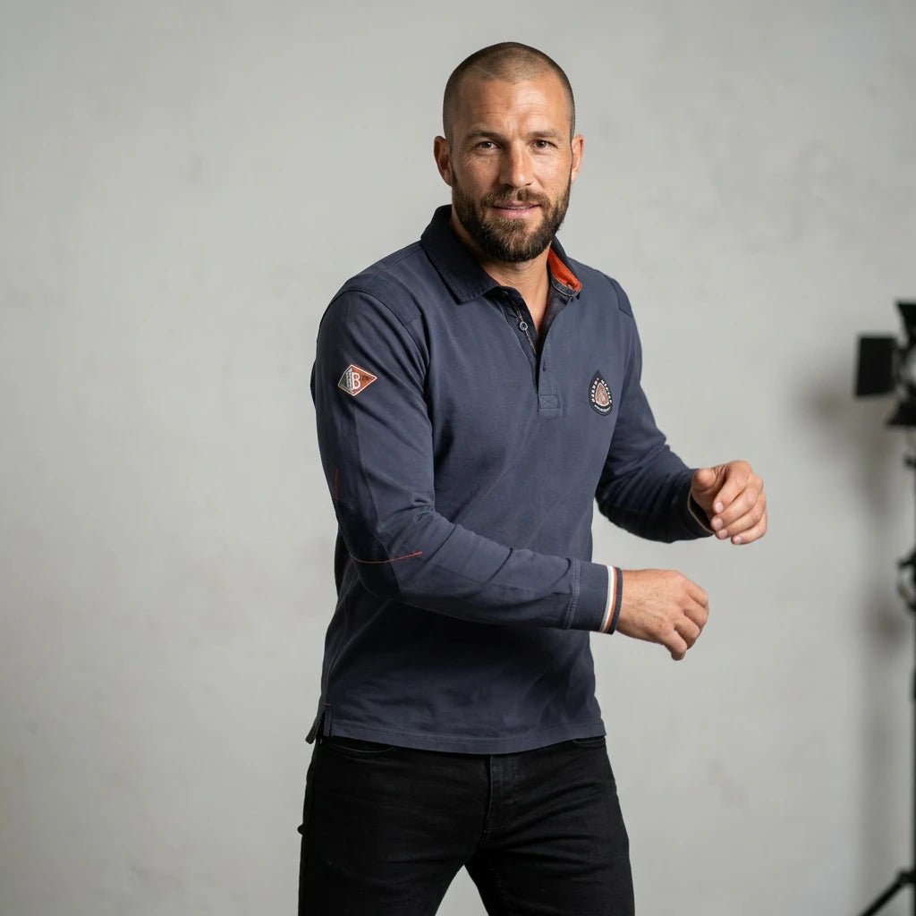 Polo homme BACK TO LEGEND à manches longues bleu et coudières ton sur ton