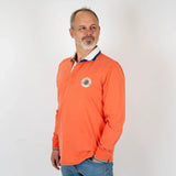 Polo orange à manches longues effet peau de pêche BACK to LEGEND (vue de 3/4 face)