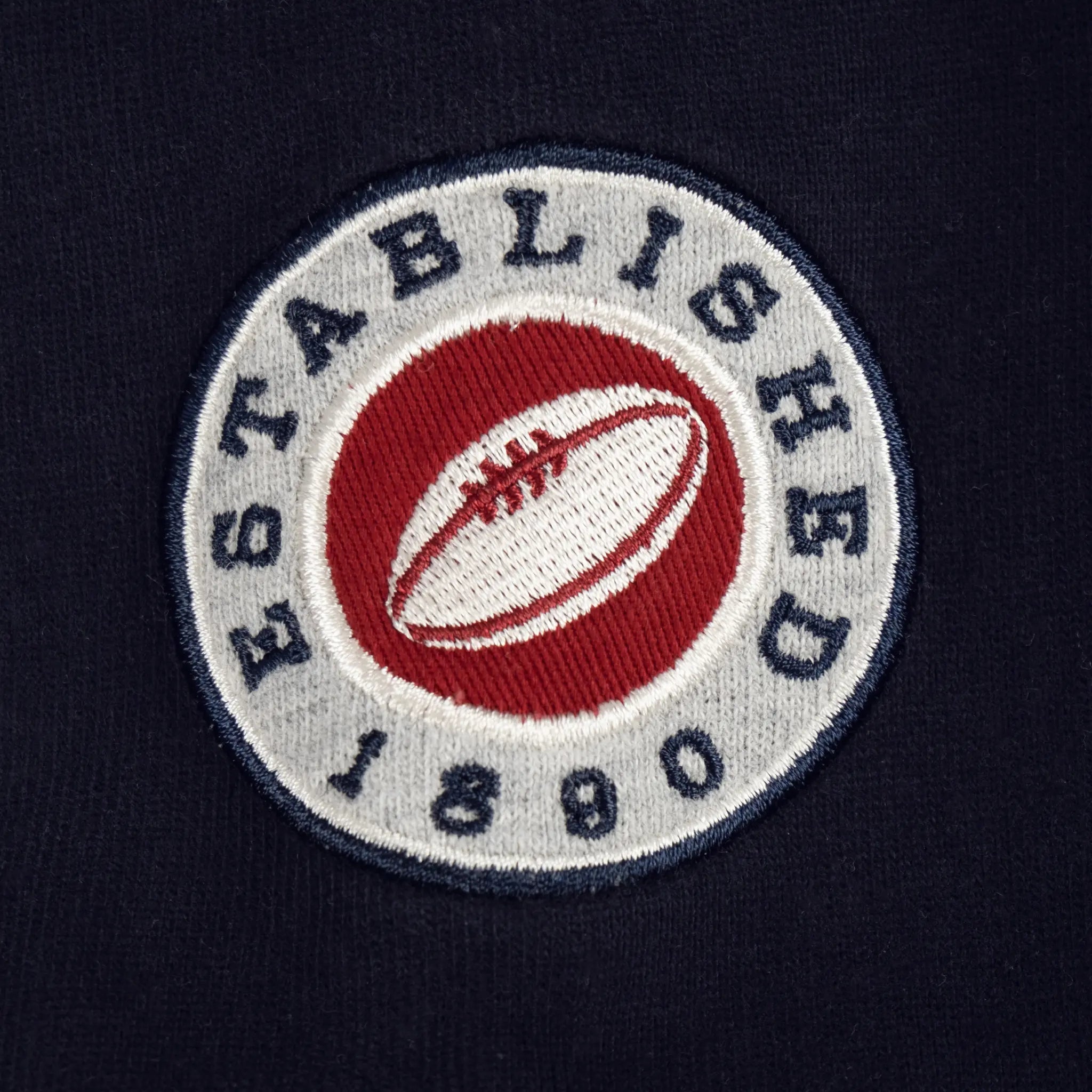 Polo XV Barbarians bleu marine toucher peau de pêche BACK TO LEGEND (zoom patch sur la manche)