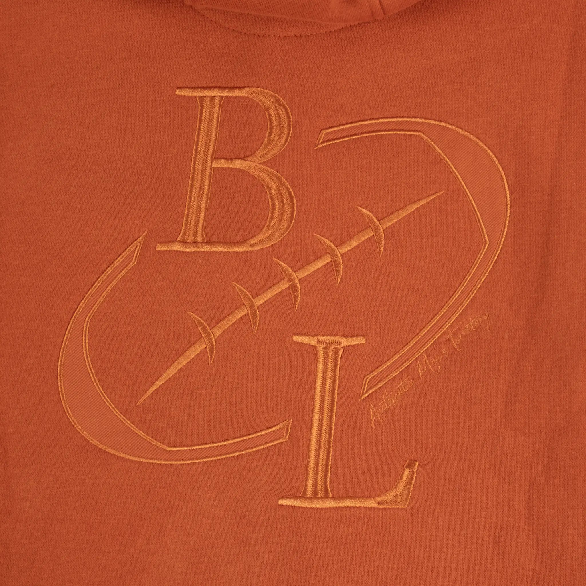 Sweat à capuche orange full zip pour homme BACK TO LEGEND (zoom broderie dorsale)