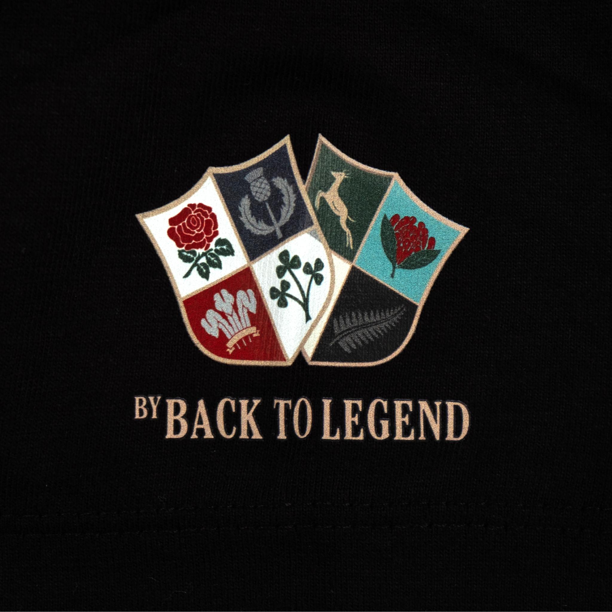 T-shirt Barbarians noir à manches courtes pour femme BACK TO LEGEND (zoom écusson sur l'épaule)