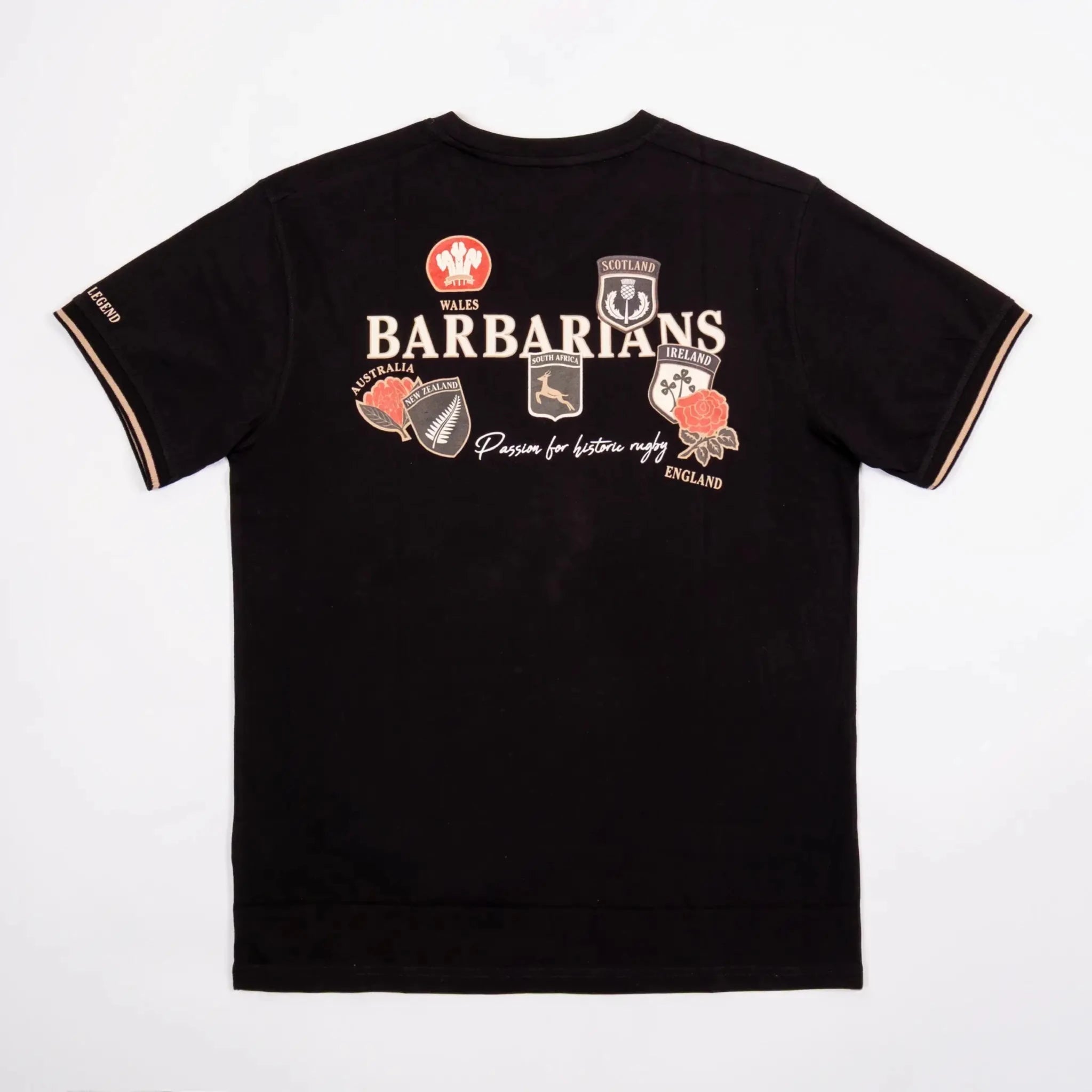 T-shirt noir col V Barbarians BACK TO LEGEND (vêtement à plat de dos)